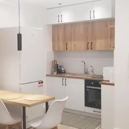 2a Near Blloku Area Apartment